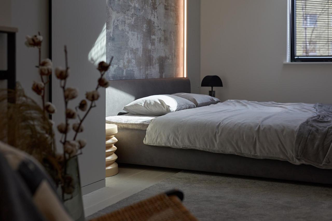 탈린 High Ceiling Loft With Its Own Backyard And A Terrace 아파트 외부 사진