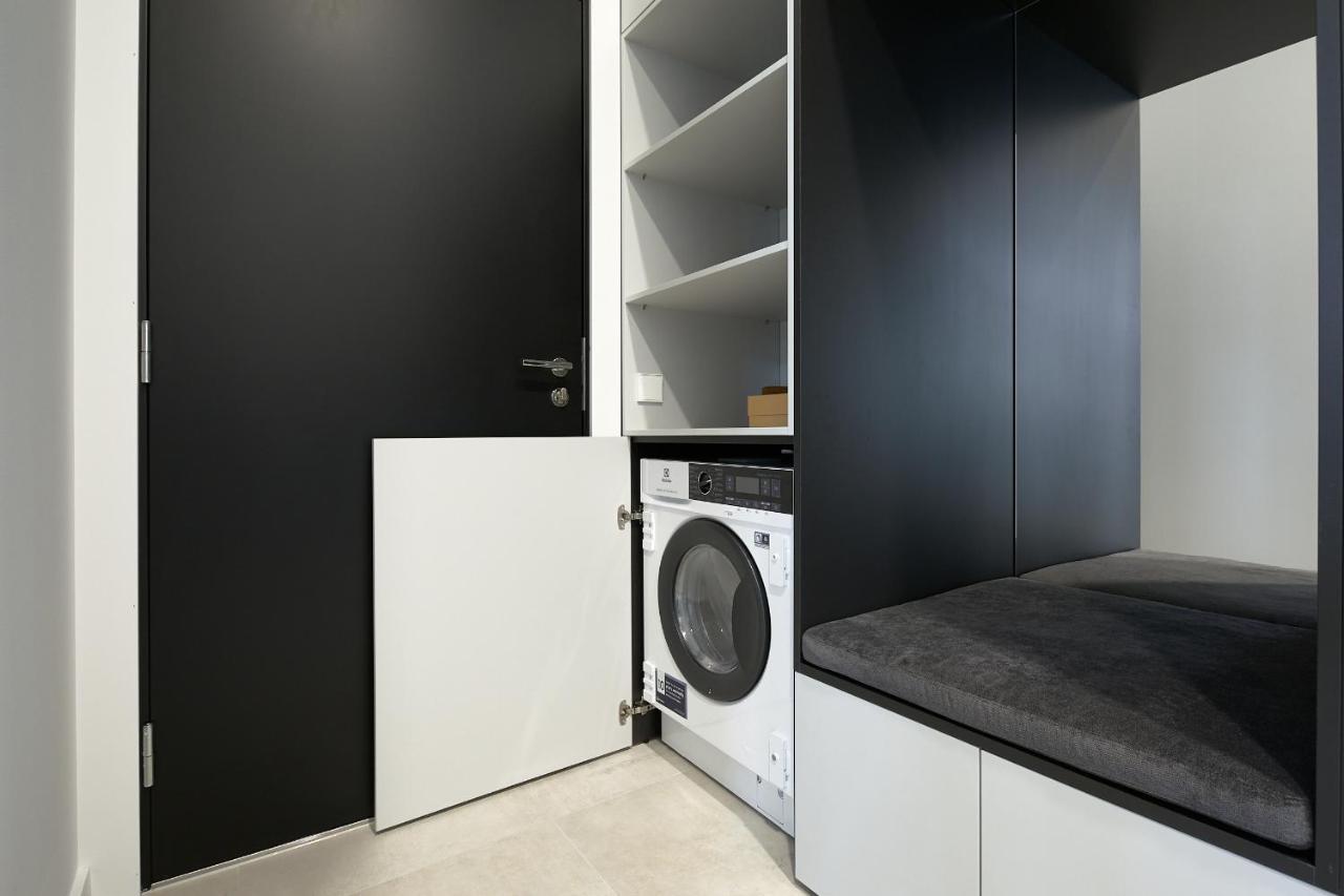 탈린 High Ceiling Loft With Its Own Backyard And A Terrace 아파트 외부 사진