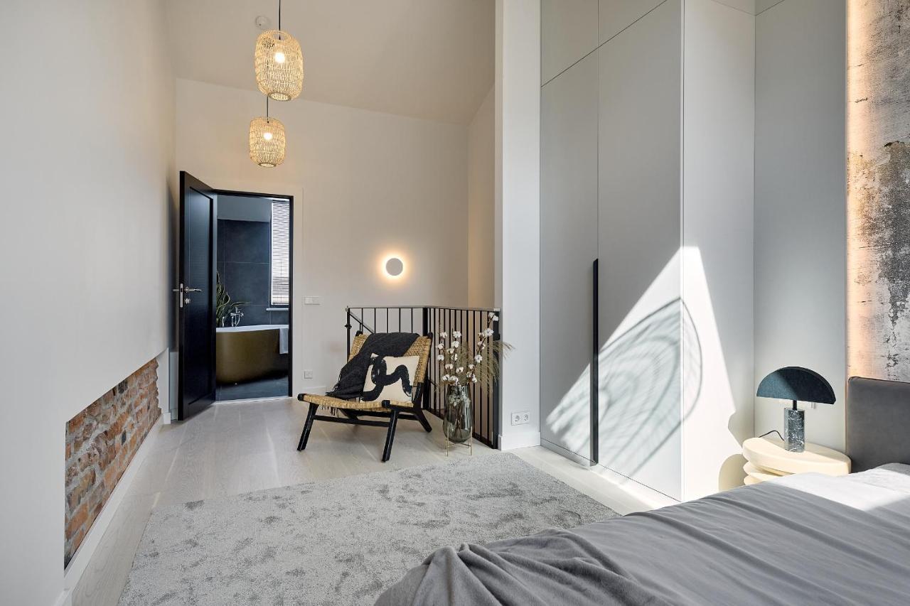 탈린 High Ceiling Loft With Its Own Backyard And A Terrace 아파트 외부 사진